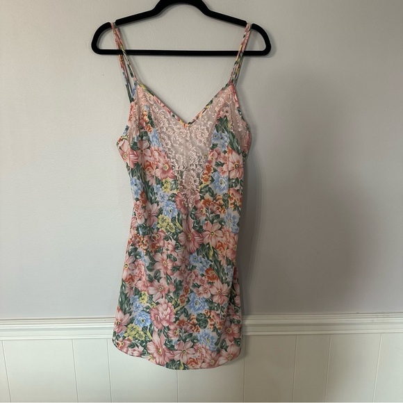 Victoria’s Secret Vintage Sleeveless V-Neck Gold Label Lace Nightgown Sz M GUC - Picture 9 of 9